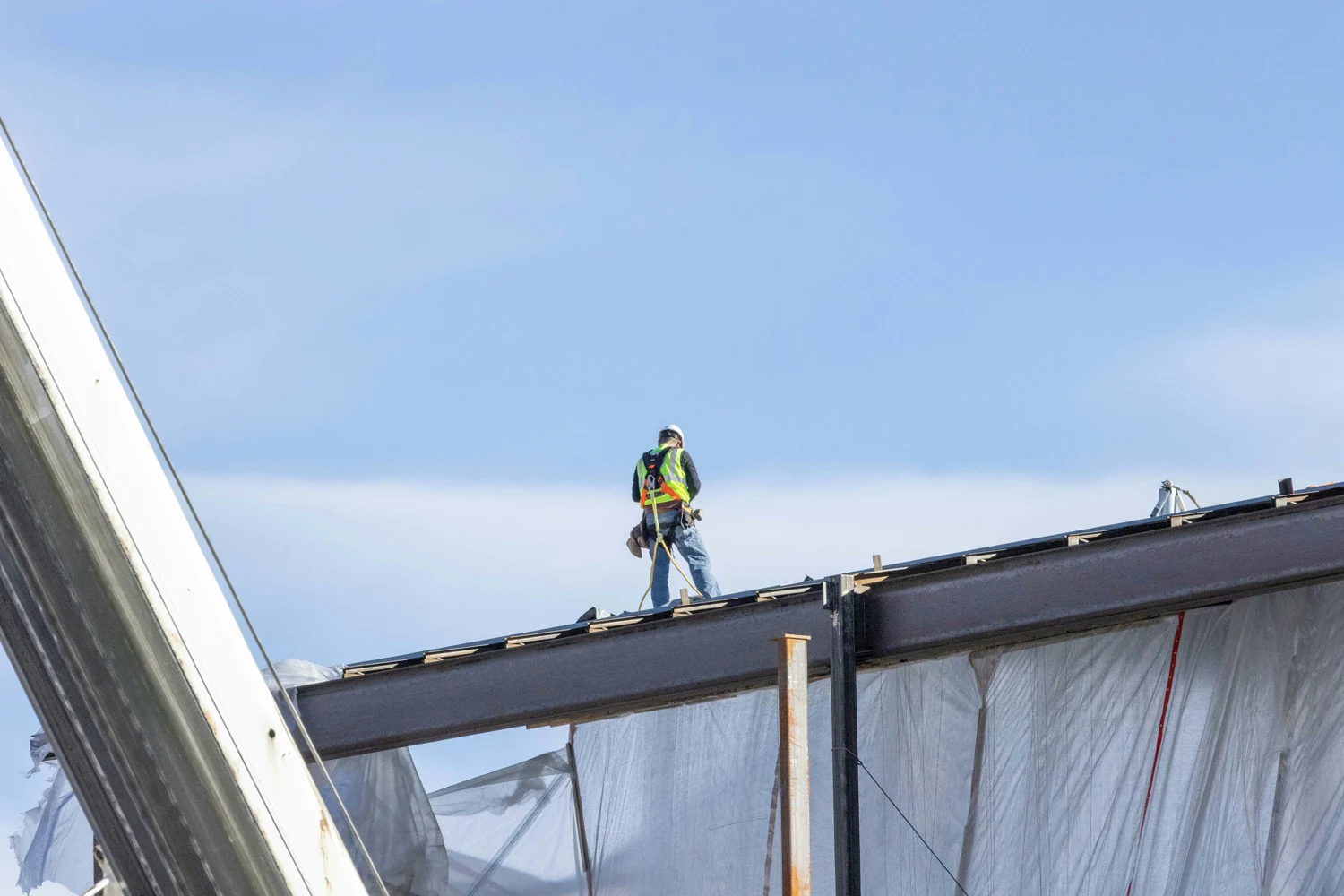 Choosing the Right Roofing Contractor: Your Complete Guide